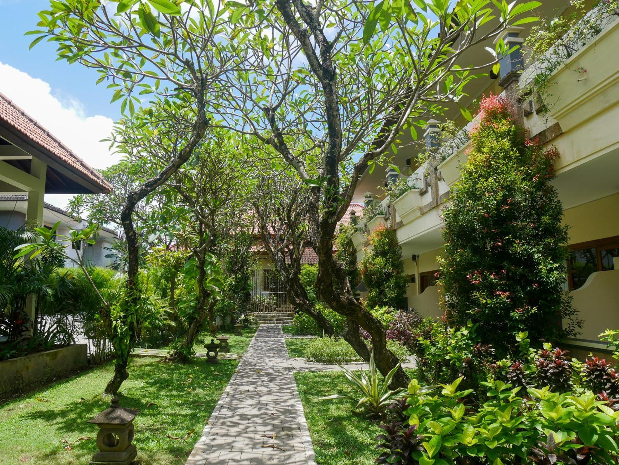 Marine Bay Sanur Hotel Exterior photo